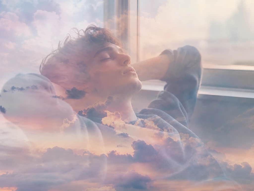 Who Fantasizes More? Personality May Hold a Clue